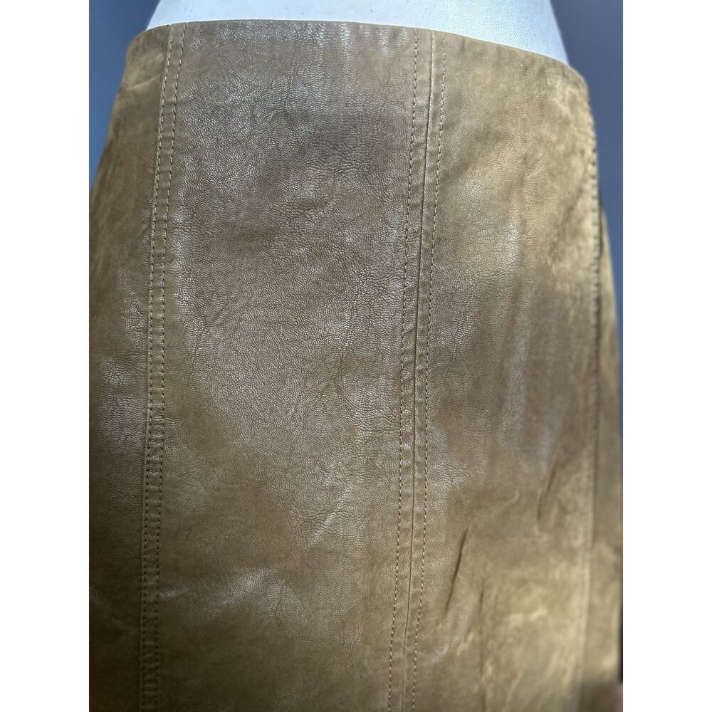 Free People Faux Suede High Rise Skirt. Boho, Neutral, Hippie. Size 8 - Picture 2 of 8